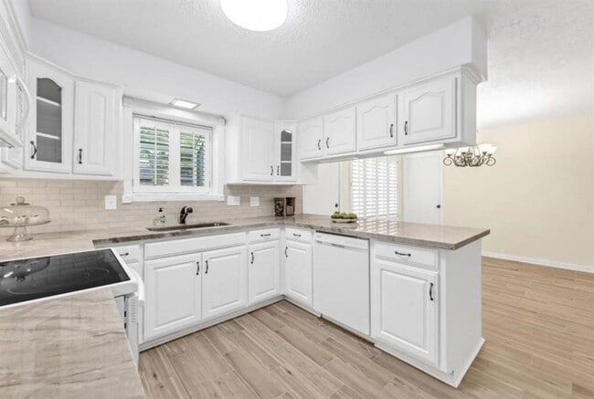 Photo - 8306 Wind Forest Dr