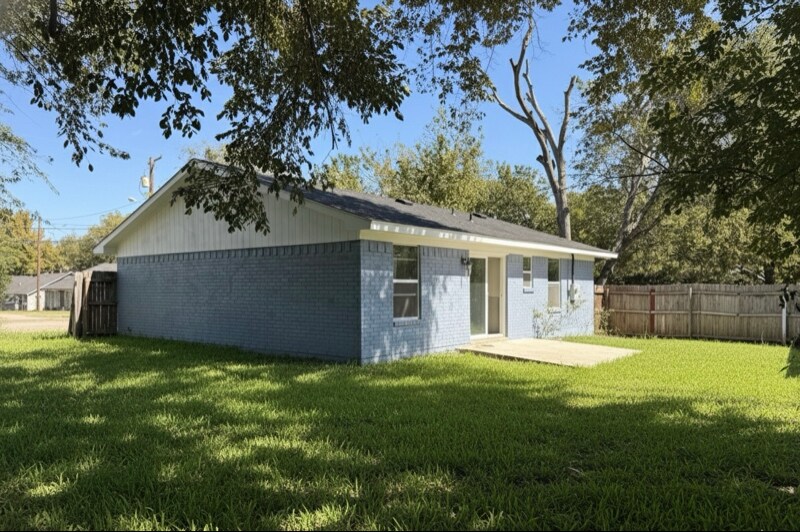 Photo - 308 E Bourn St