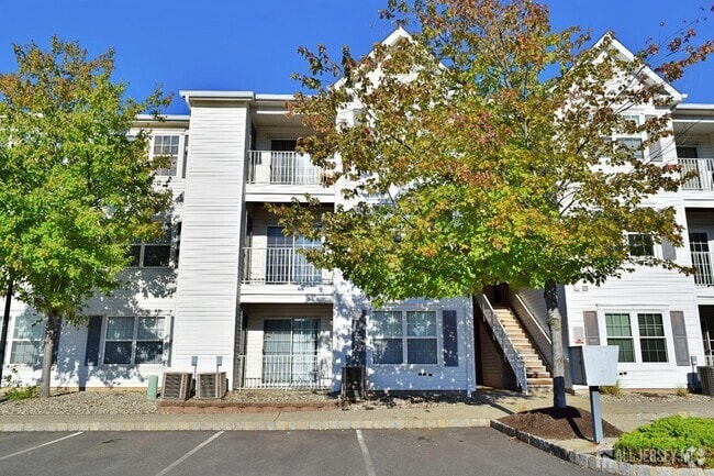 Building Photo - 1724 Waterford Dr Rental