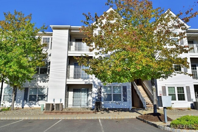Building Photo - 1724 Waterford Dr Rental
