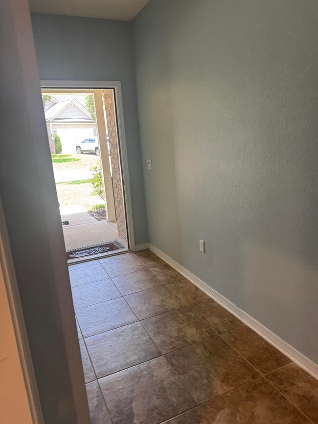 Photo - 156 Creve Core Dr