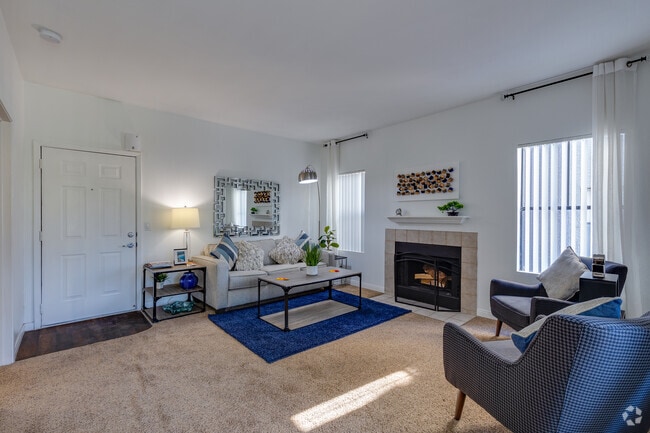 2 BR, 2 BA - 1,032 SF