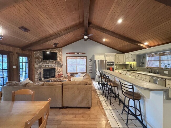 Photo - 104 Canteen Apartment