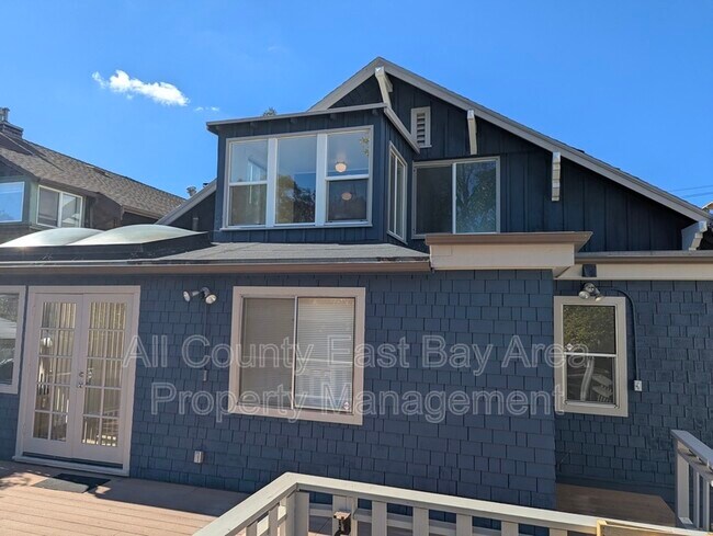 Photo - 1529 Josephine St