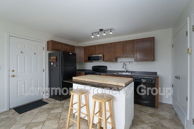 Photo - 2003 Terry St Unit 109