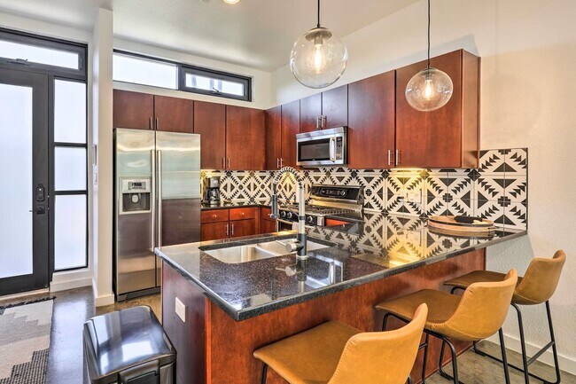 Photo - 2525 S Lamar Blvd Unit 318