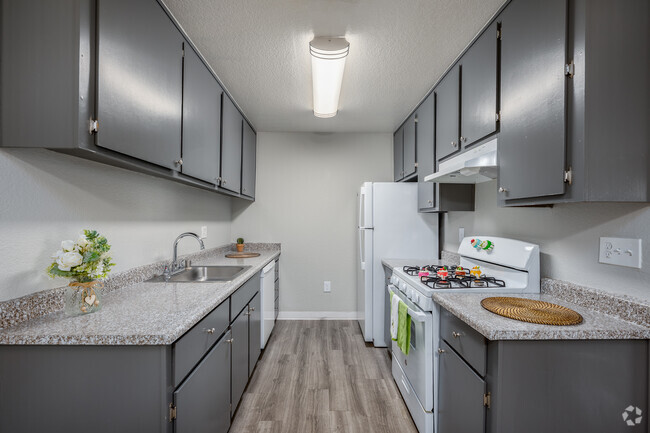 Interior Photo - Arbor Ridge 1 Rental