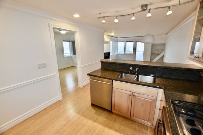 Photo - Capitol Hill 2 Bedroom w/ Incredible Views! Unit 301
