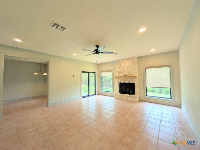 Photo - 1437 Colleen Dr House
