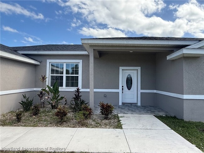 Photo - 91 Hellcat Ct NW