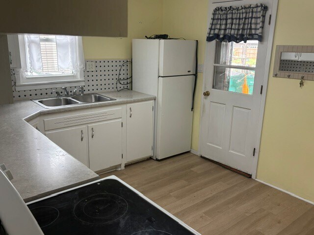 Photo - 807 N Ave