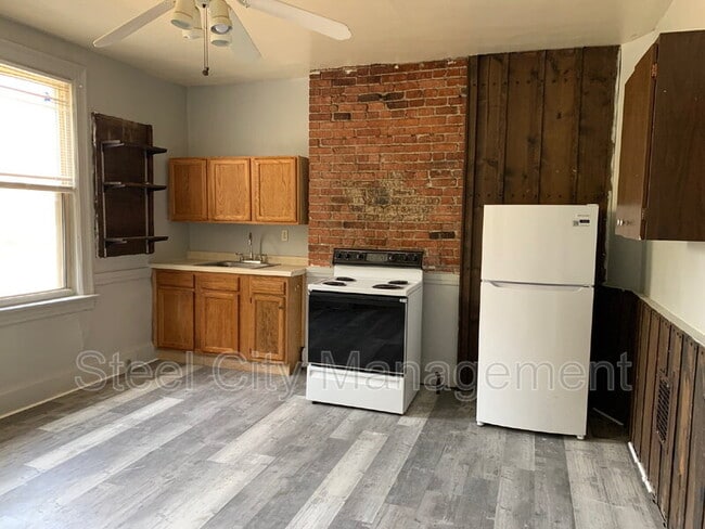 Photo - 810 Wood St Unit 5