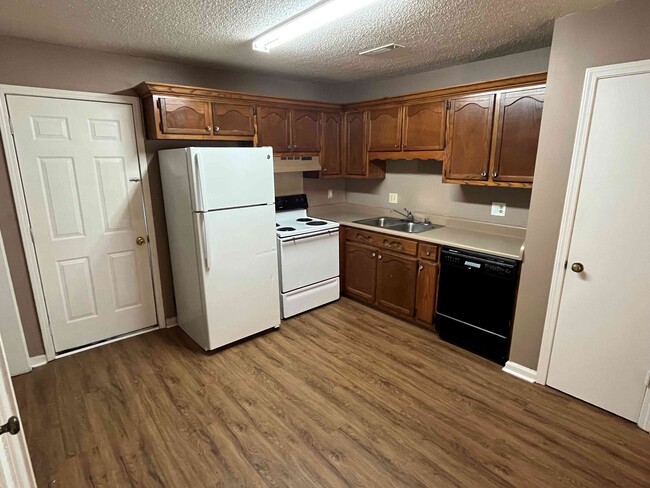 Photo - 2409 Kelly Ave SW Unit 3