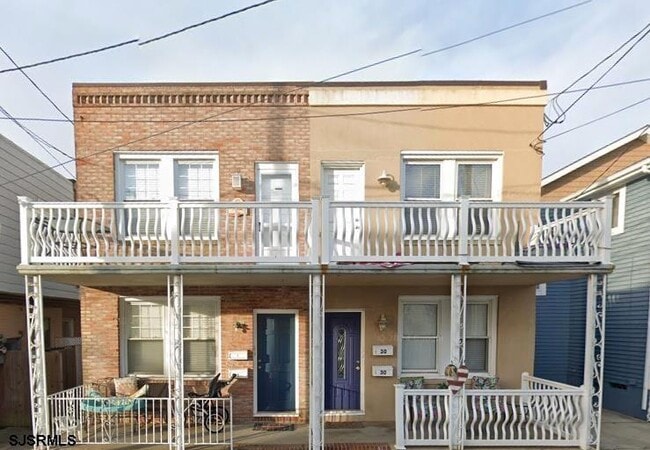 Building Photo - 30 S Richards Ave Unit 2nd Floor