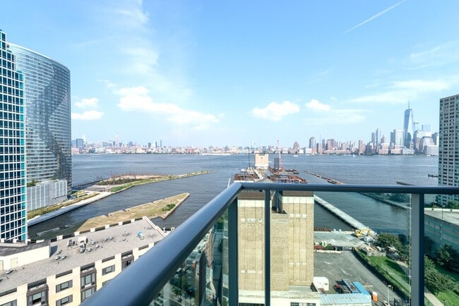 Building Photo - 20 Newport Pkwy Unit 2508