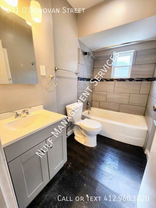 Photo - 831 O'Donovan St