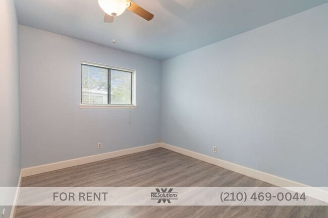 Photo - 800 Brooks Ave