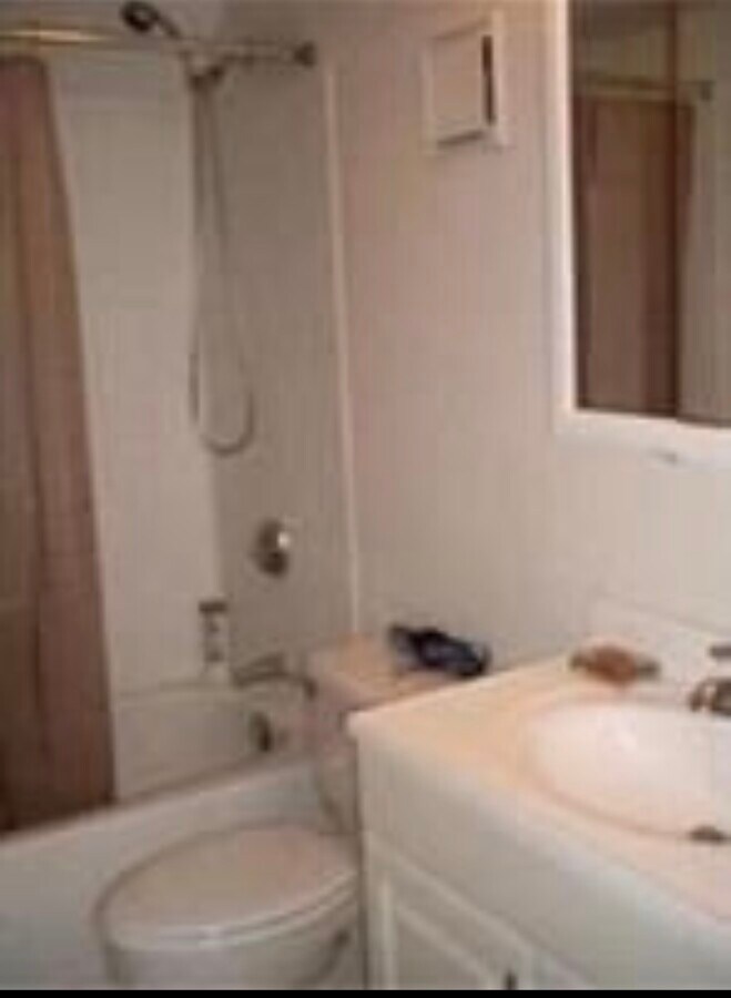 Photo - 137 Peterborough St Unidad 7H