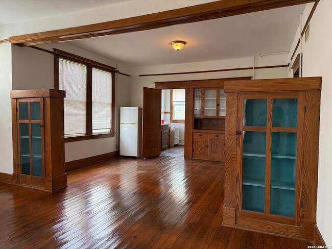 Photo - 111 Leigh St