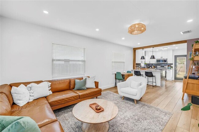 Photo - 2621 17th Ave N