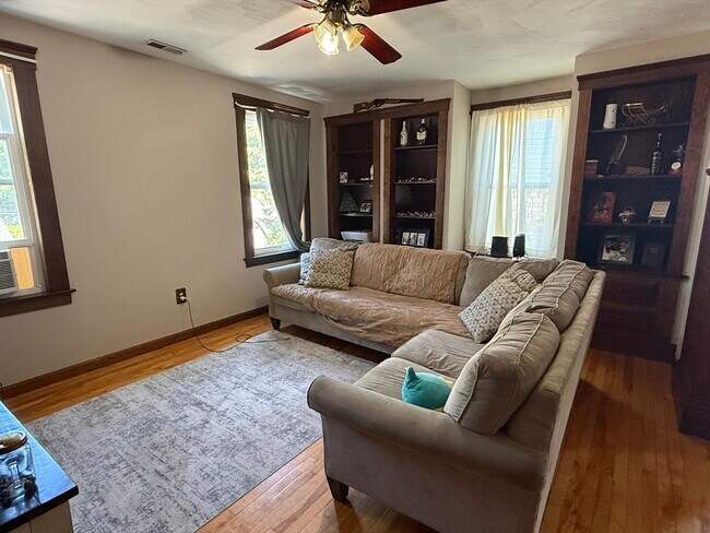 Photo - 57 Vale St Unit 3