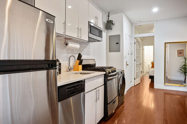 74 Forsyth St Unidad SI ID1031714P