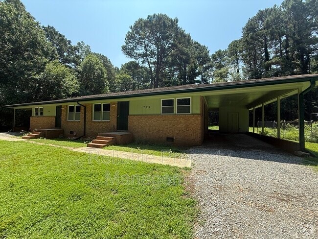 Building Photo - 727 Locust Ln Rental