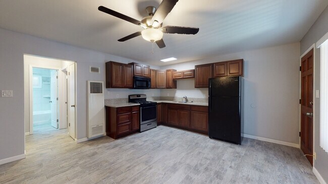 Photo - 1440 Lincoln Ave