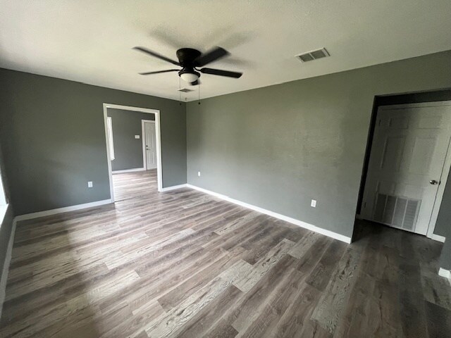 Photo - 4306 Christie St