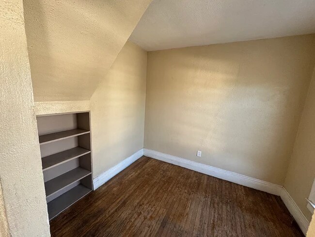 26 Sherwood St Unidad Upper