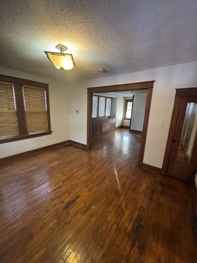 Photo - 1909 SW Lane St