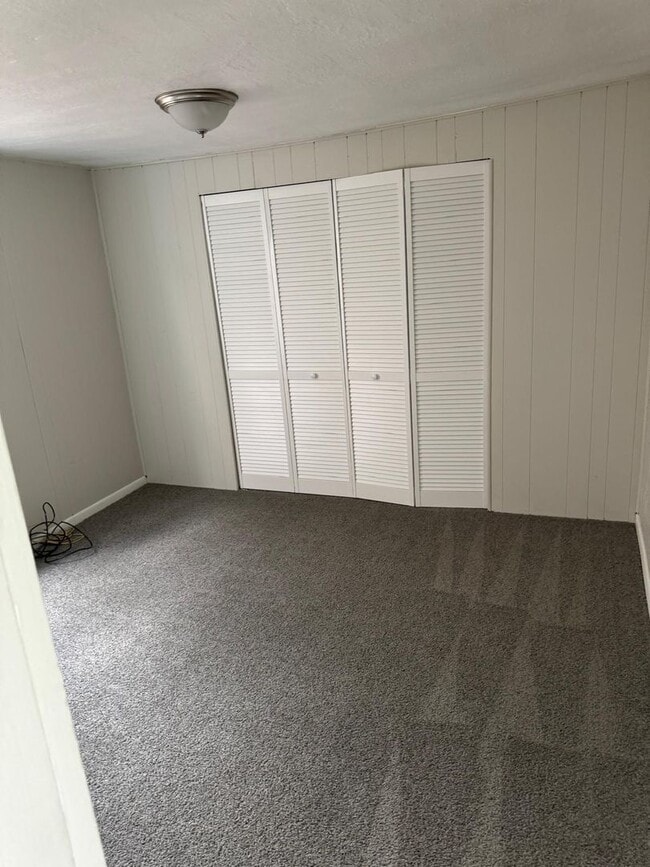 Photo - 2050 Monongahela Ave Unit 1