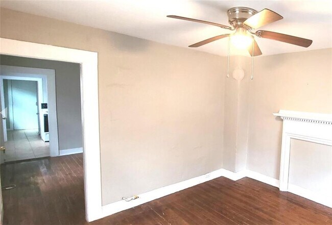 Photo - 66 Chester Ave SE