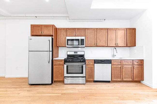 97 Grand St Unit 5D