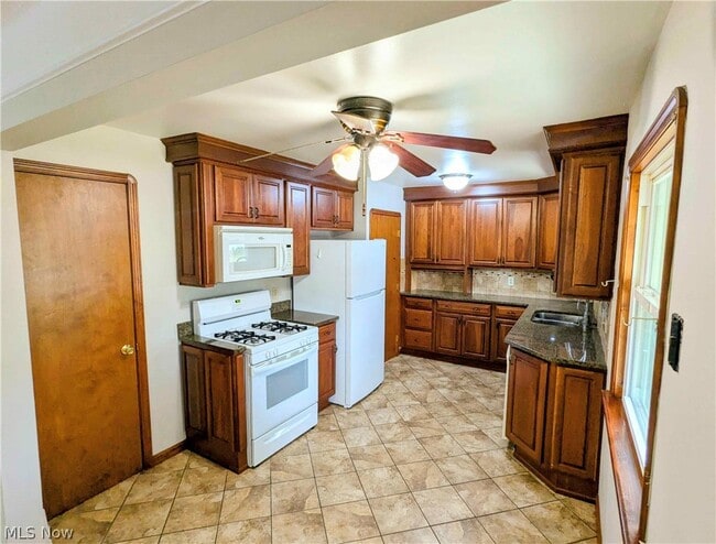 Photo - 3207 Wellington Ave