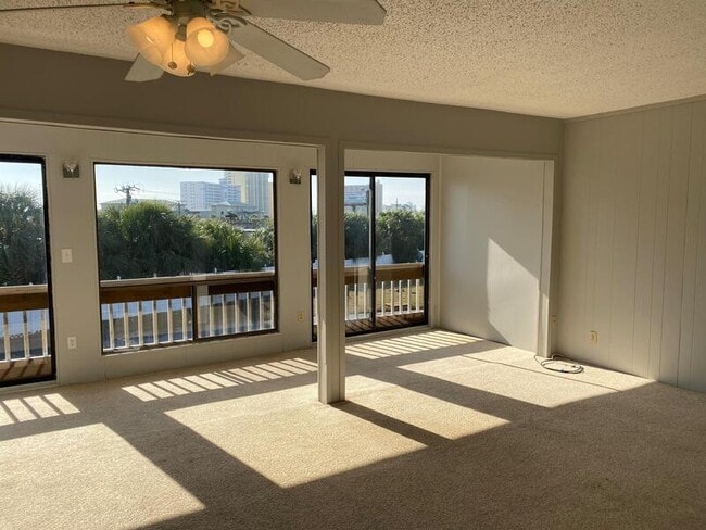 Photo - 4000 Gulf Terrace Dr