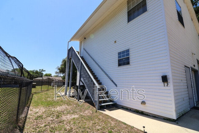 Building Photo - 405 E Palmetto Ave