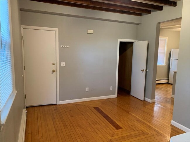 Photo - 1314 Smith St