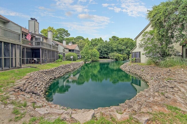 Building Photo - 856 Liriope Ln Unit 802 B,  802 B