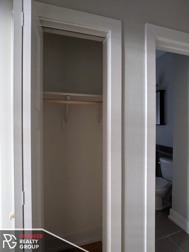 Photo - 515 W Melrose St Unit #511-305