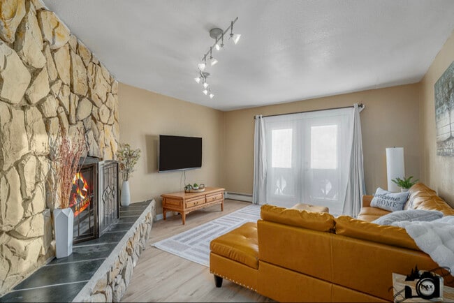 Building Photo - 4401 Reka Dr