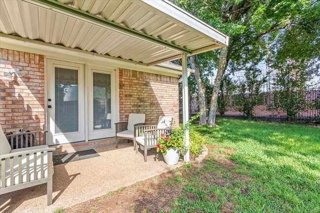 Photo - 40 Sugar Creek Pl