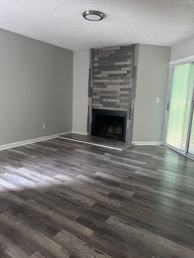 Photo - Newly Renovated Two Bedroom Condo Available! Move In Ready!