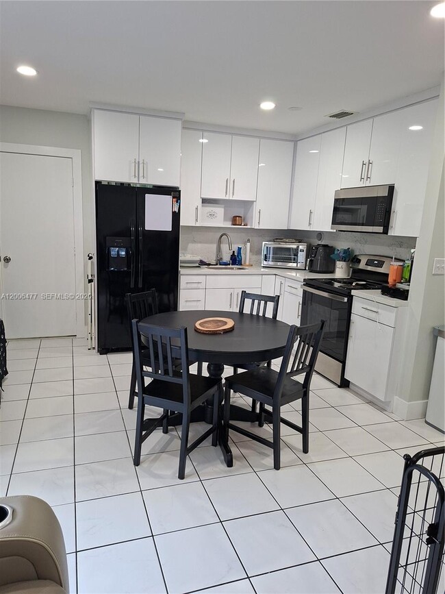 Photo - 1814 SW 97th Terrace Unit A