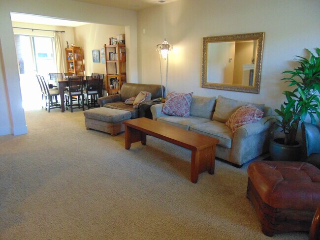 Photo - Quiet home close to shopping and Max