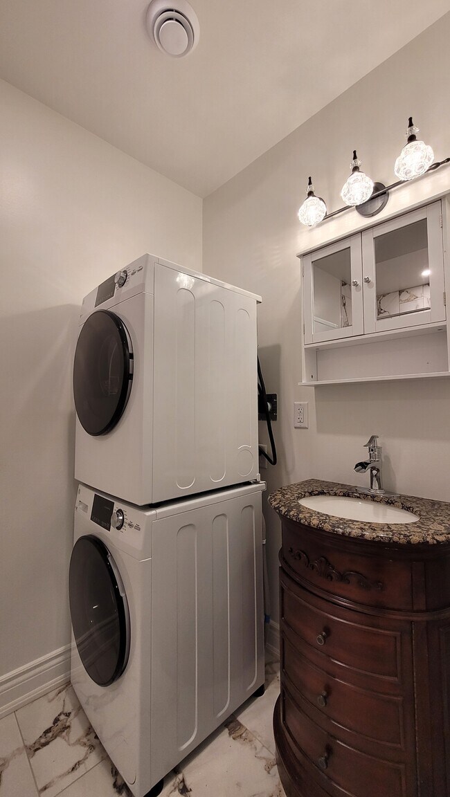 Photo - 157 James St Unit 101