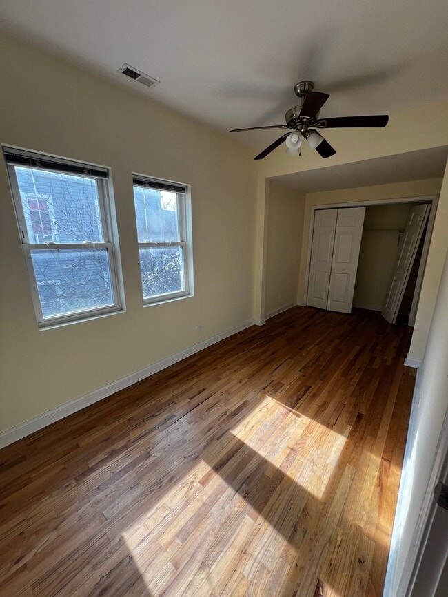 Photo - 4528 S Hermitage Ave