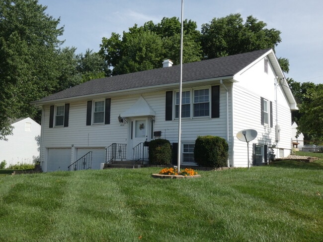 Photo - 1608 NE 65th St House