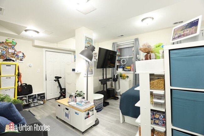 Photo - 648 W Roscoe St Unidad M08B