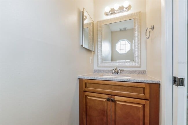 2748 Candlewood Ct